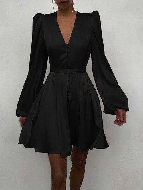 kvalitní malé černé šaty 