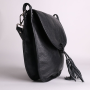 moderní  klasické černé kožené kabelky s třásní Dan