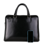 Kožená business kabelka Italská Cloe černá přední strana s mobilem